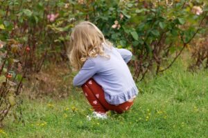 スクワットの正しいフォームで腰と膝を守る方法は？