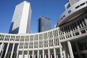 肘の痛みについてコーチに相談する際のポイントは？